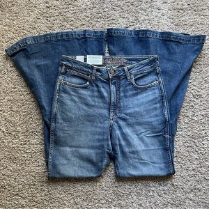 Wrangler Women's High Rise Jeans - Blue